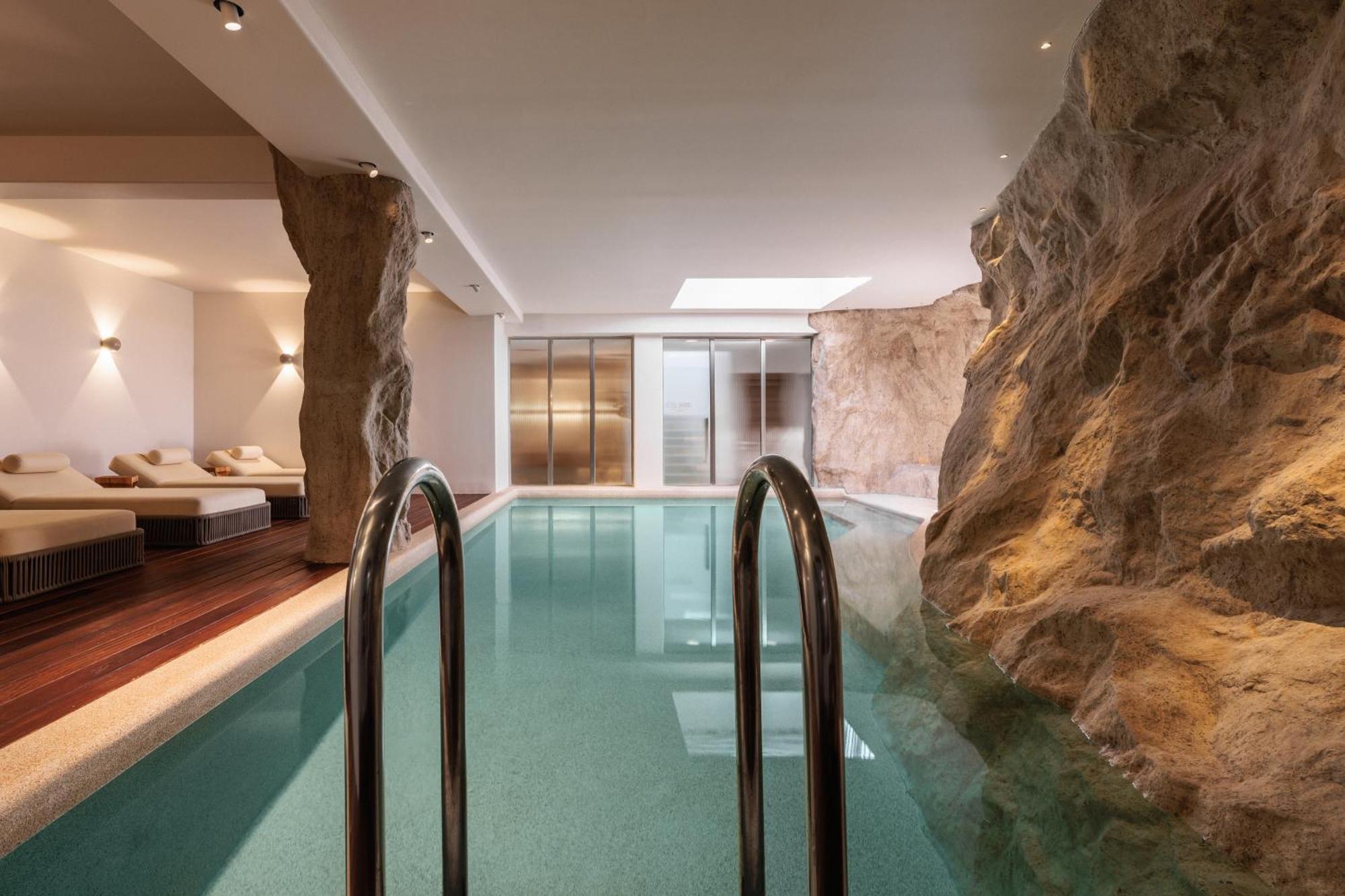 Mileo Hotel Kalo Livadi Ngoại thất bức ảnh